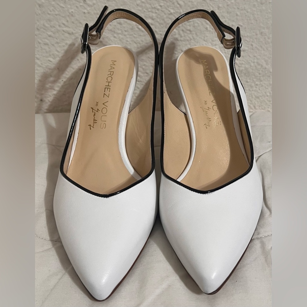 EUC Marchez Vous Mara White Napa Heels Trimmed in Black Buckle closure size 10